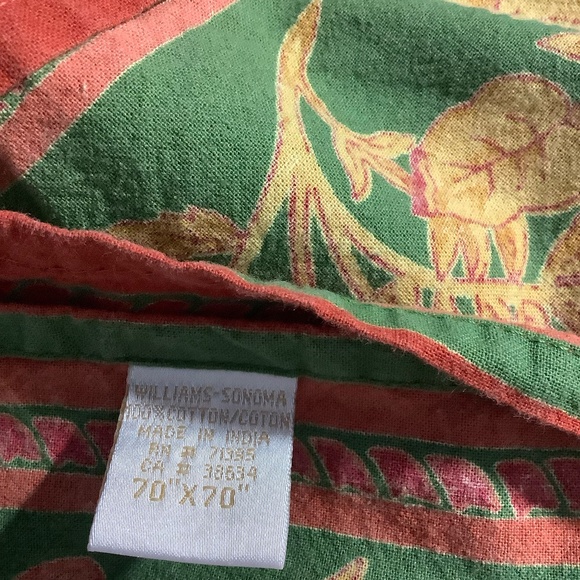 Williams Sonoma TWO TABLECLOTHS 70 x 70 100% Cotton 8 NAPKINS - Picture 7 of 10